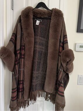 Melanie Lynne Brown Plaid Faux Fur Trim Poncho Shrug